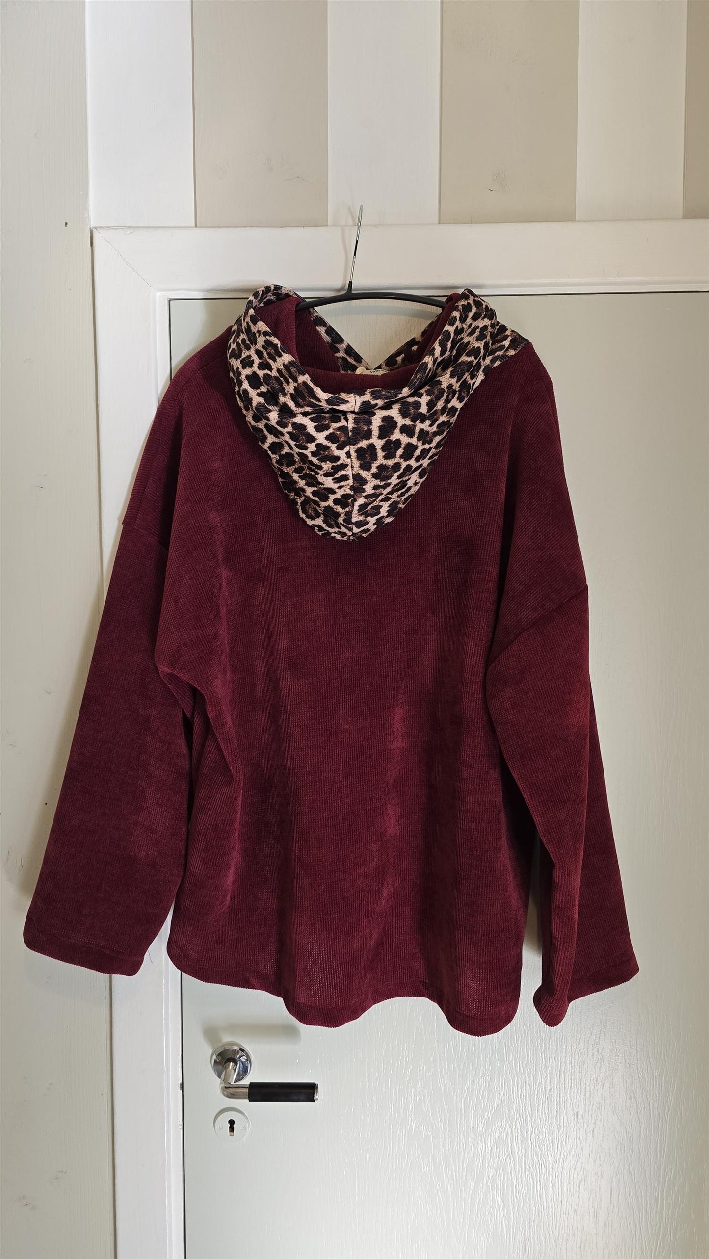 Sofia genser med hette burgunder