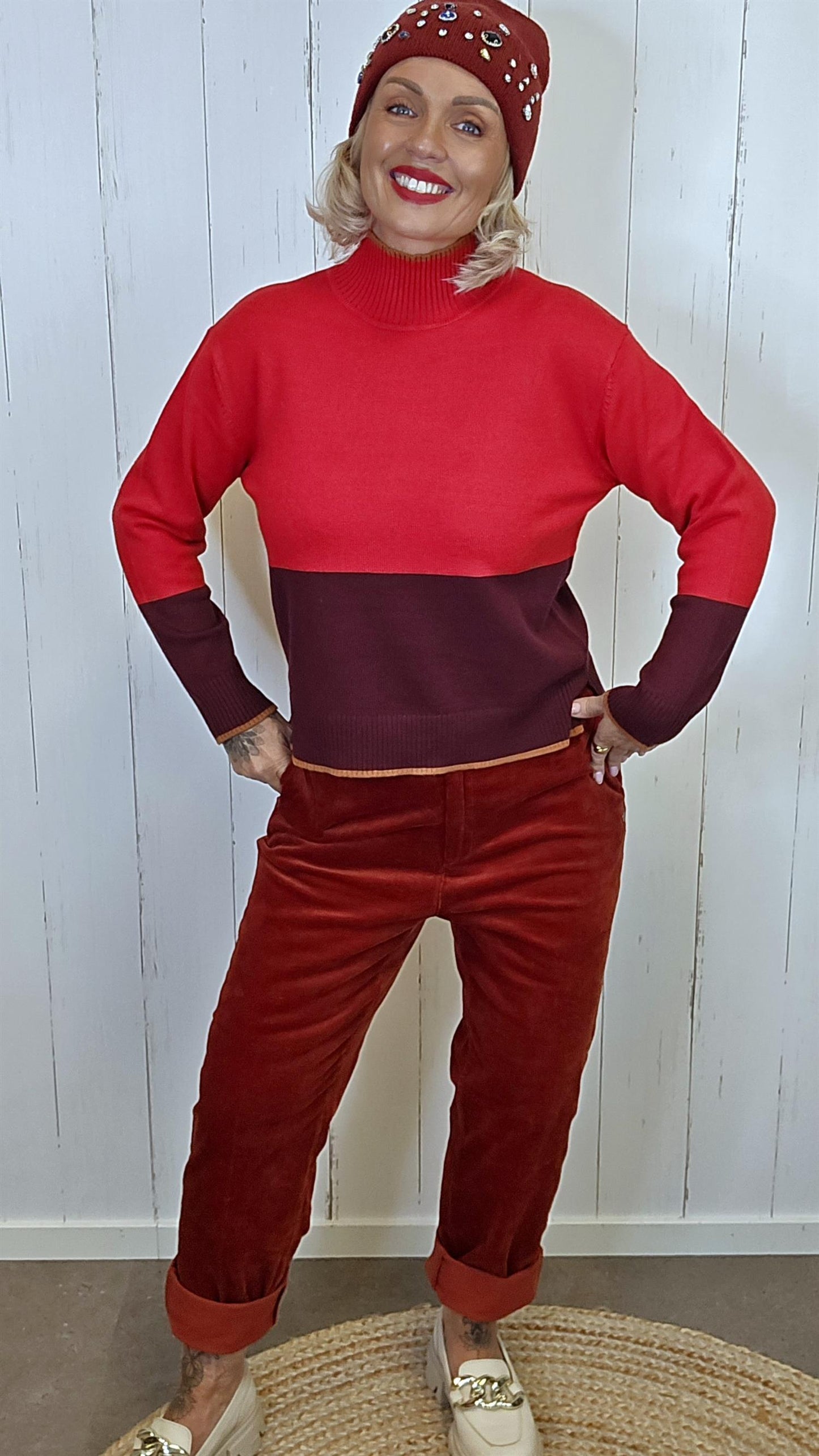 Vilde genser rød lilla
