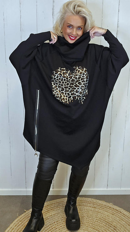 Oversized genser med rhinestones leo