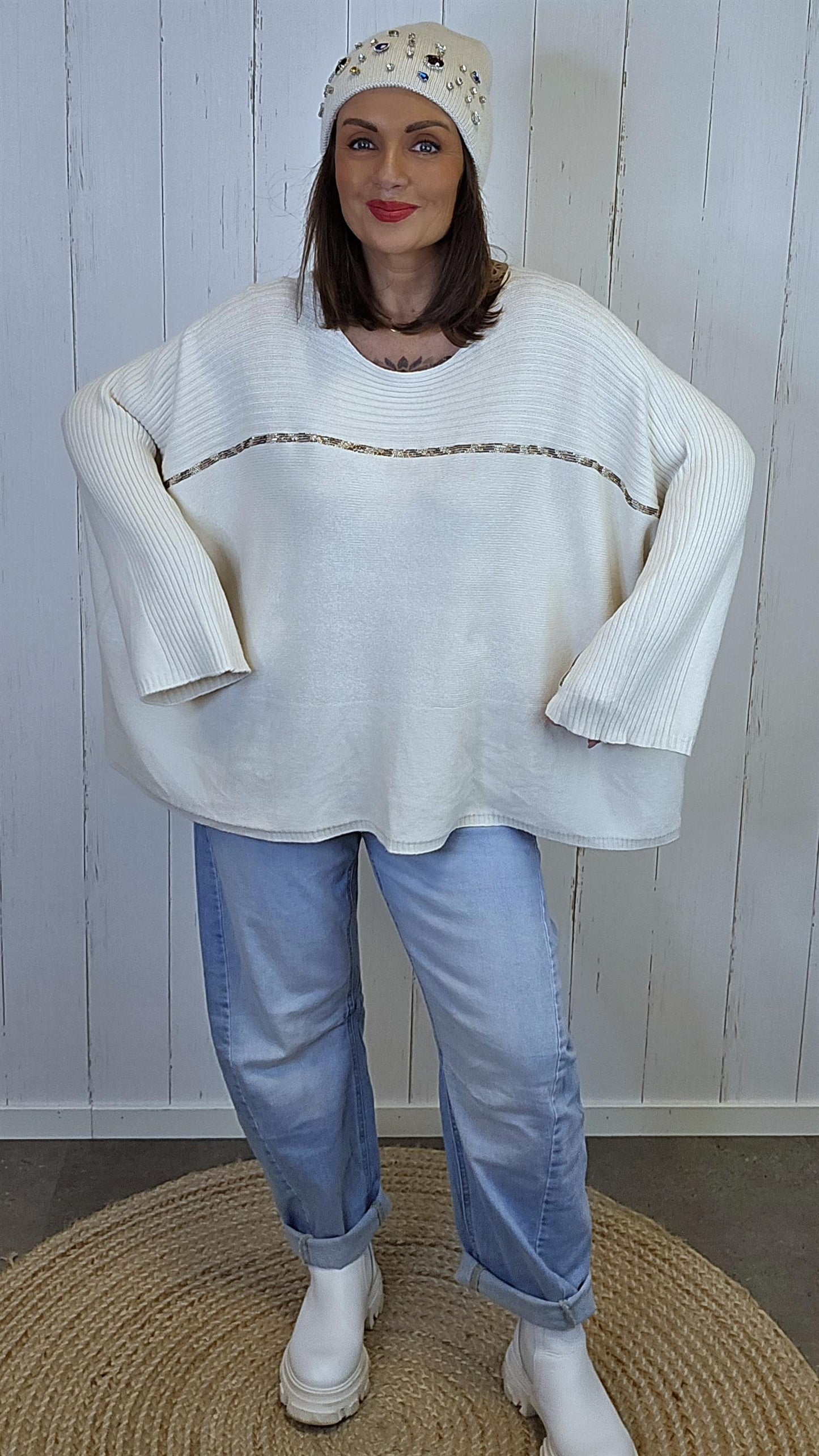 Elin Oversized Genser Creme
