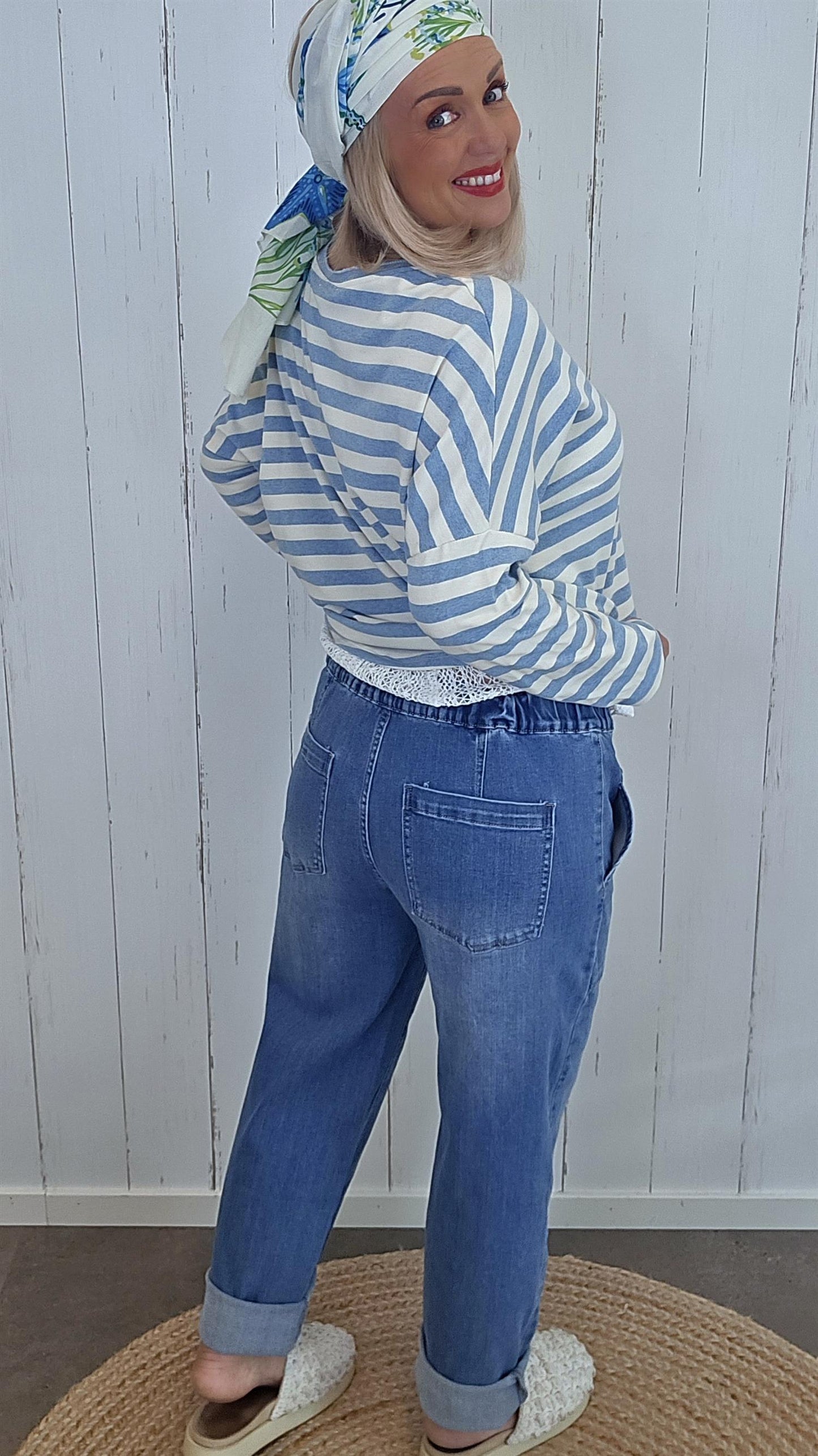 Bella Jeans med Strikk og knyting