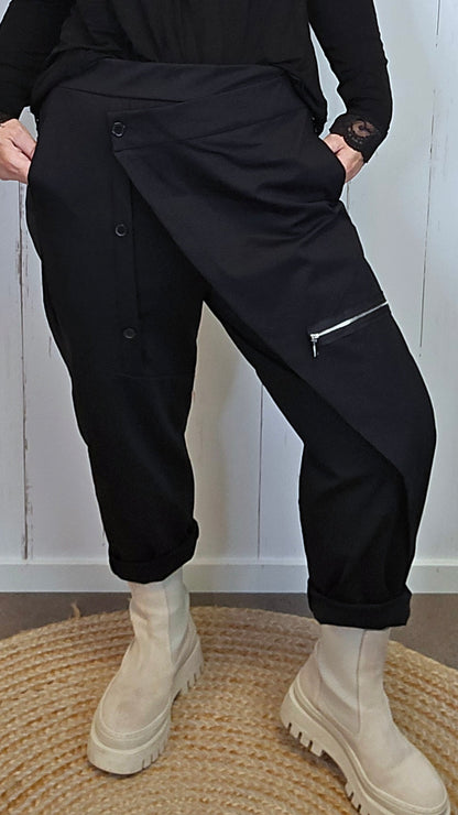 Kaia stretchy bukse med omslagsdetaljer