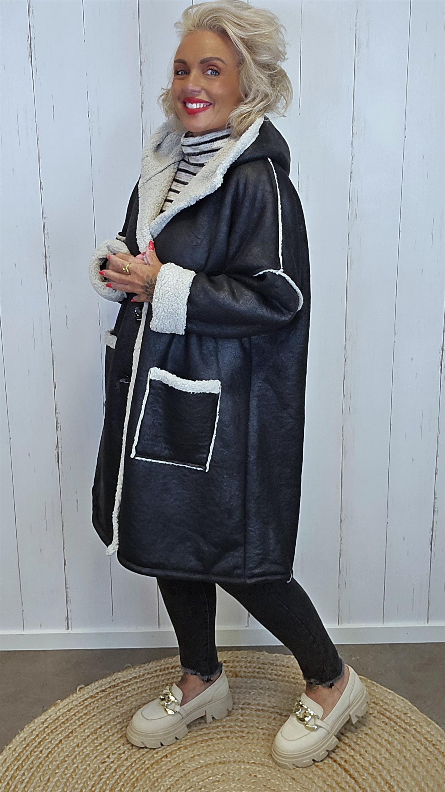 Freja kåpe svart