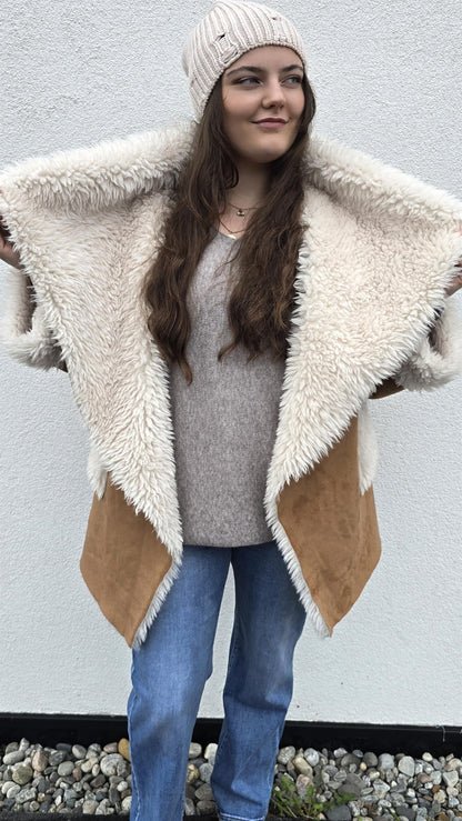 Kajsa jakke camel med pels