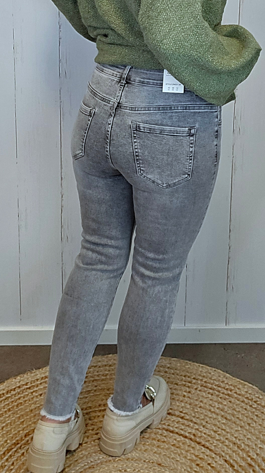Amalie slim jeans slitt grå
