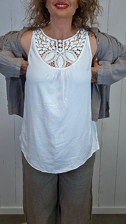 Julia blondetopp hvit