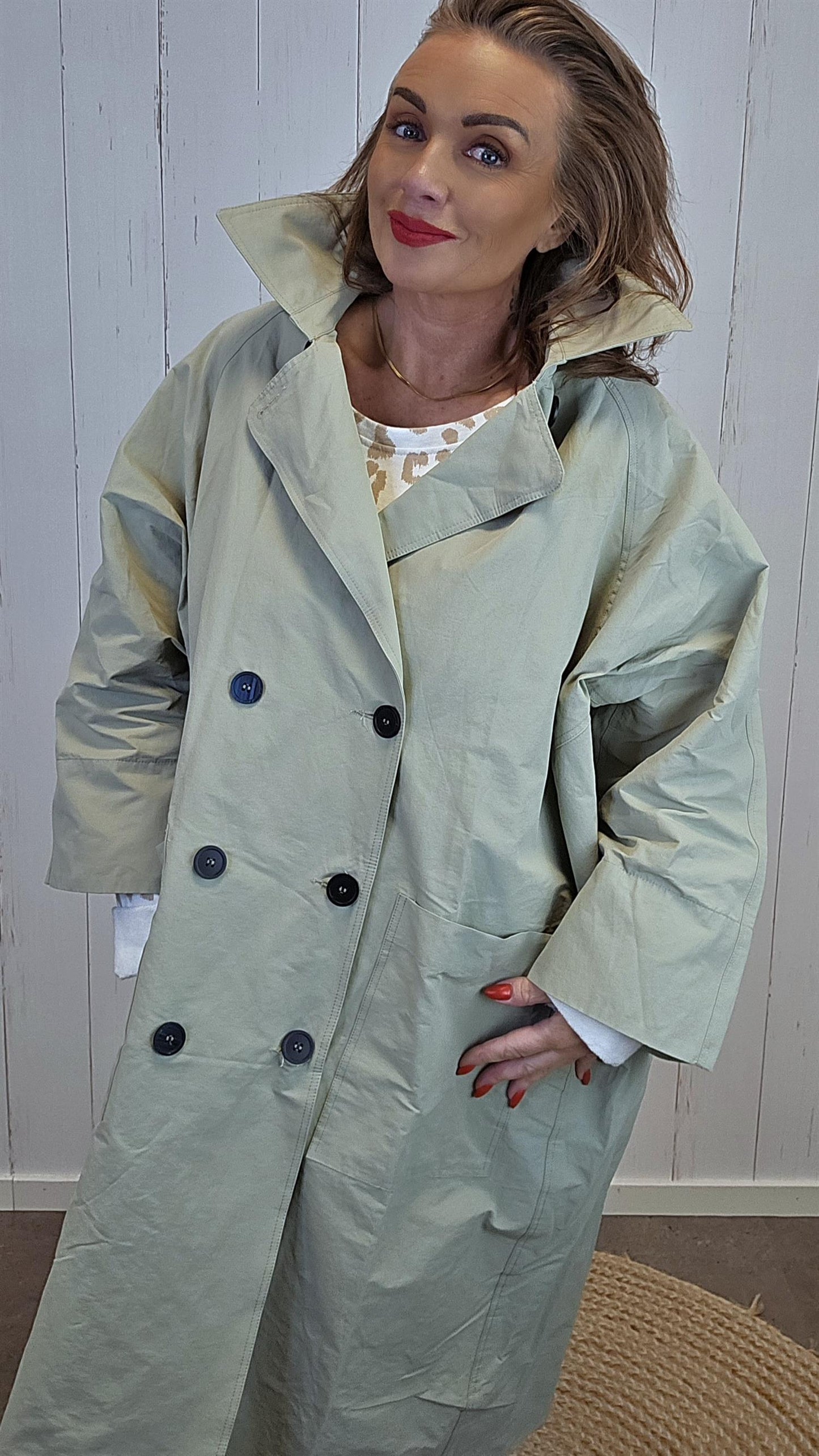 Freja kåpe dus grønn beige