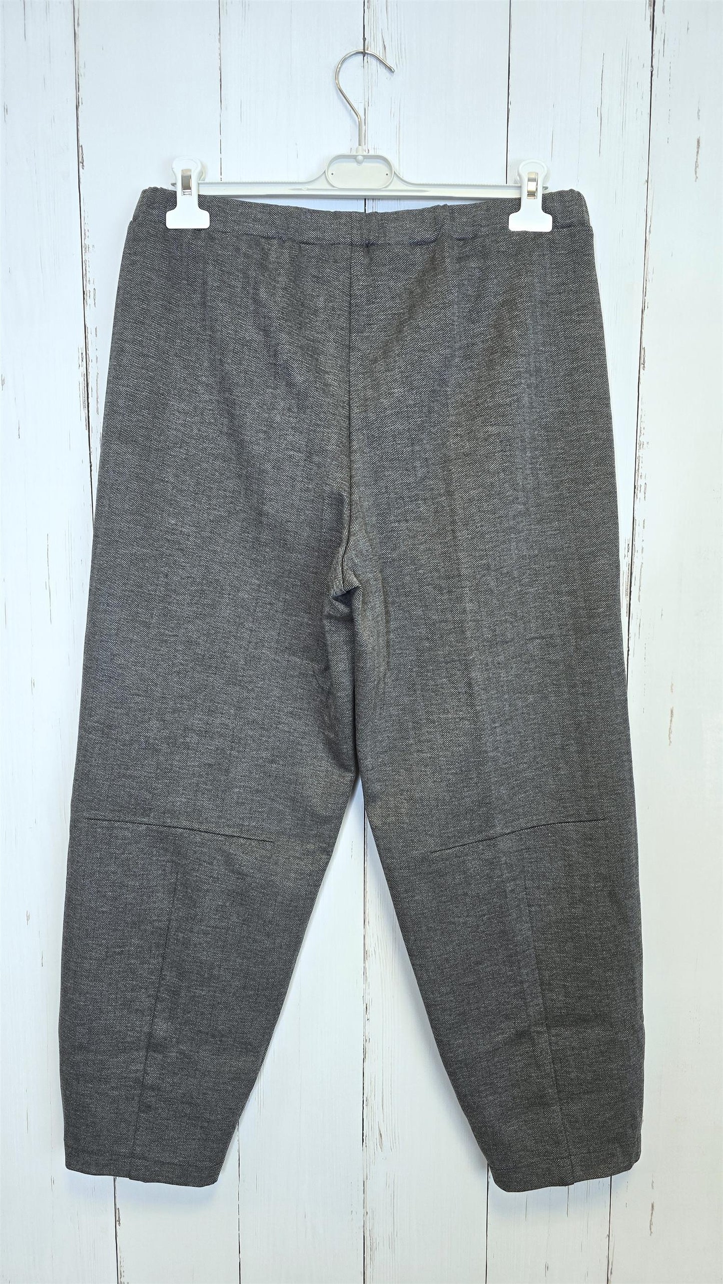 Viscose barrel pant grey