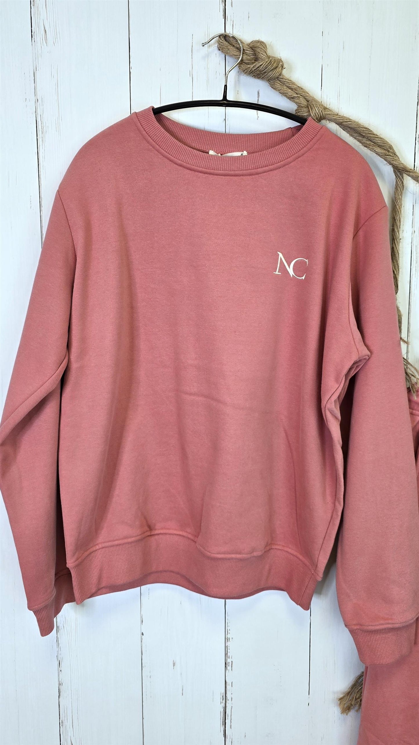 Caroline Joggesett mørk rosa