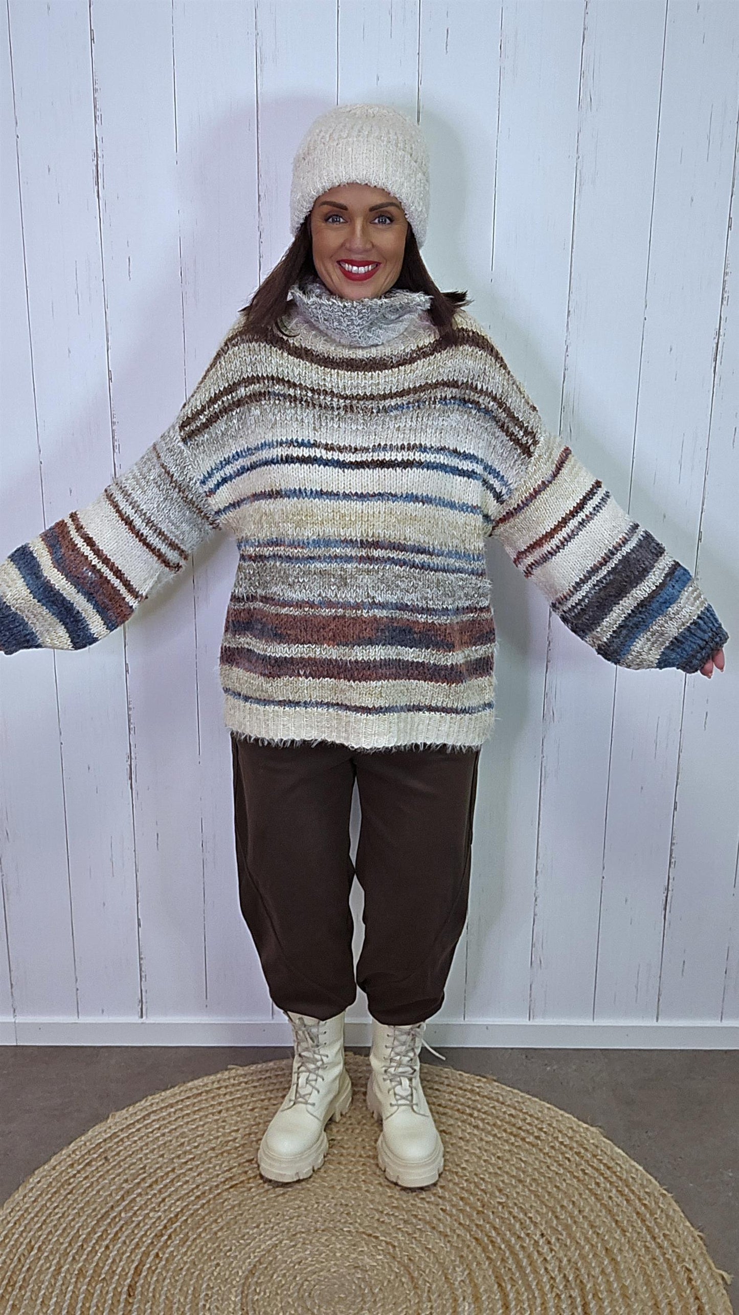 Ingrid stripete høyhalset genser brun/beige