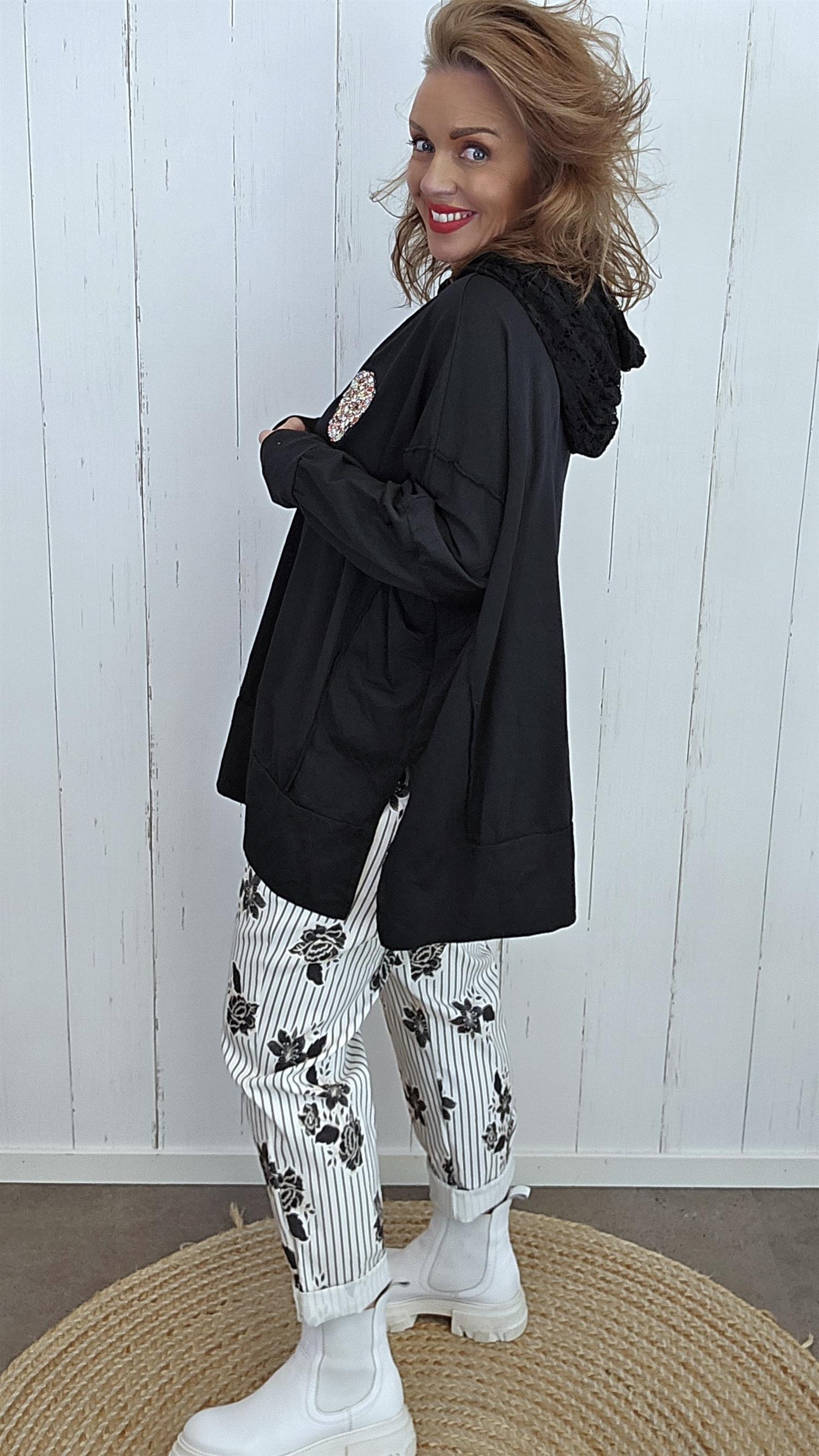 Nora skull hettegenser svart