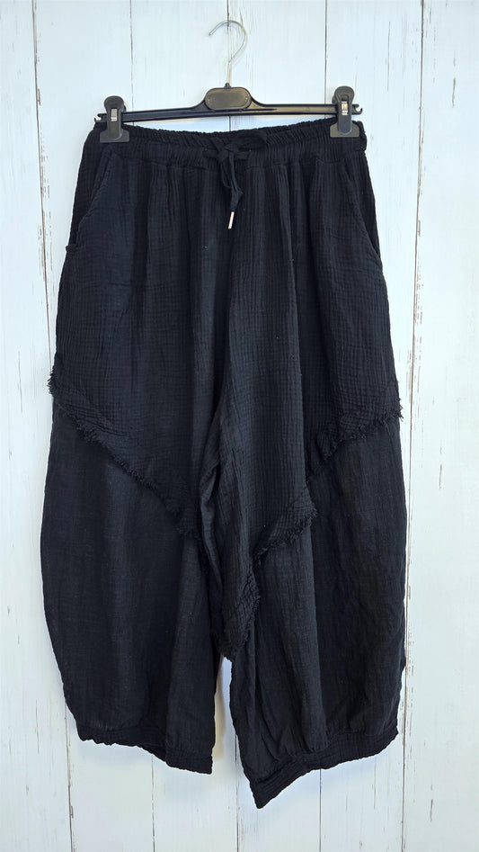 Bomullsbukse med lommedetaljer svart