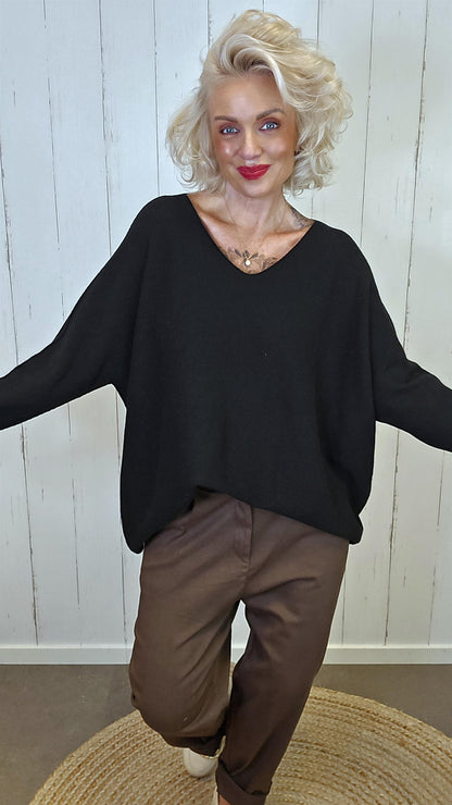 Malena Genser svart
