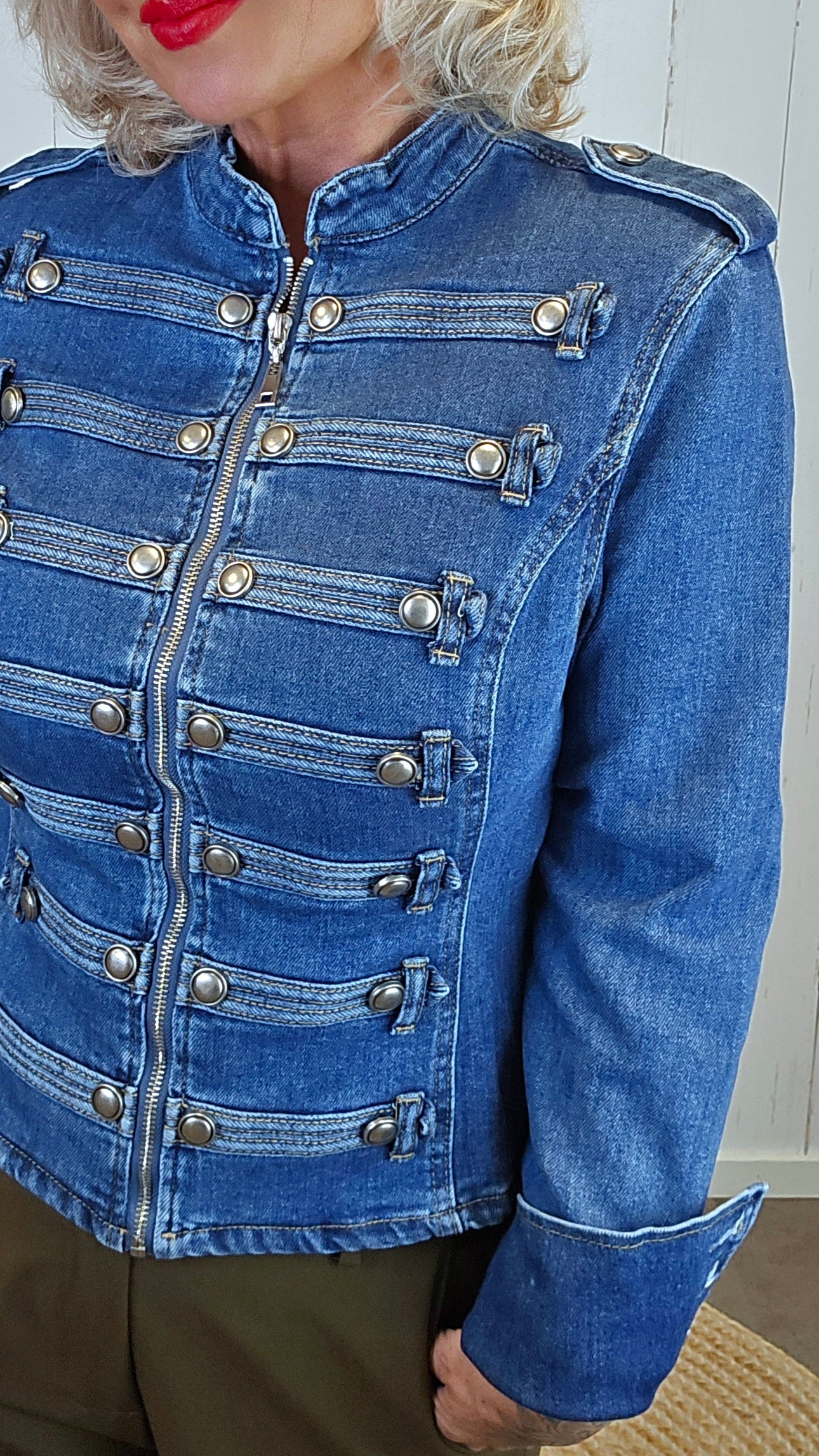 Jeans jakke med Dekor