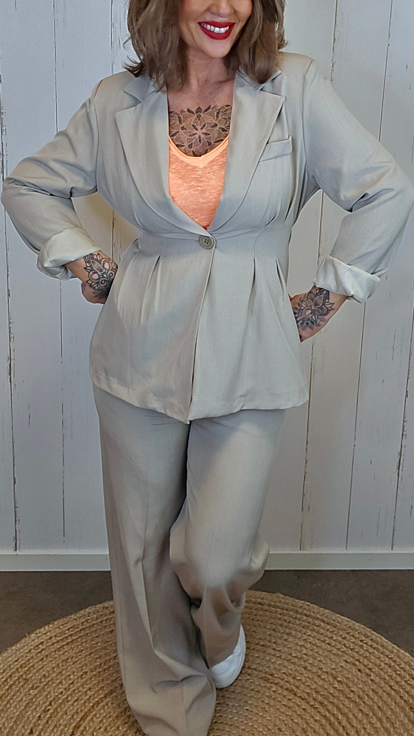 Mira blazer og bukse sett beige
