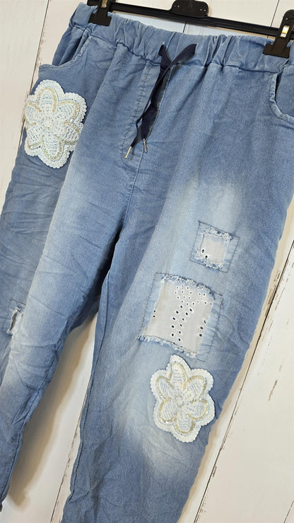 Vilde jeans med detaljer Lys blå