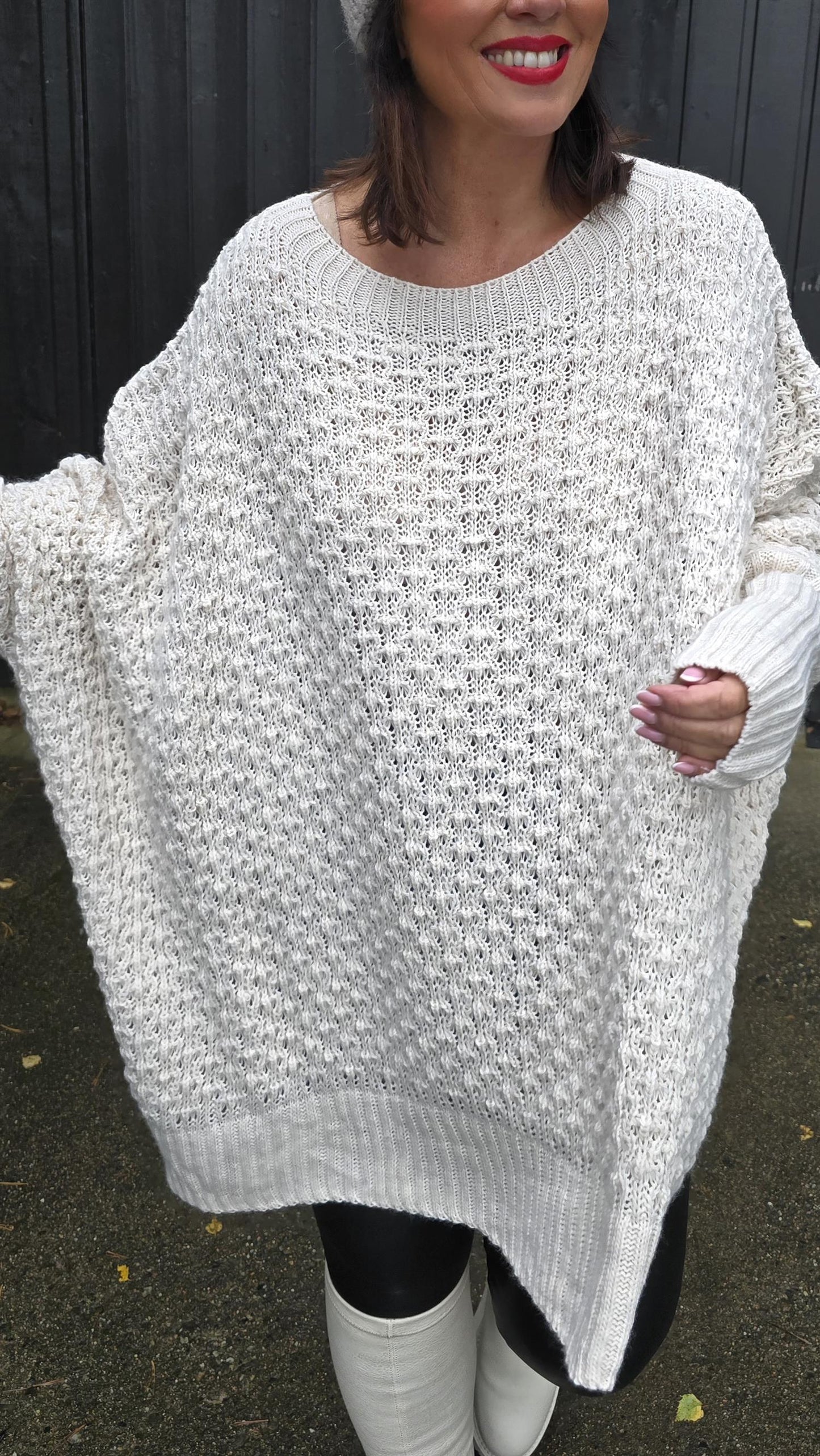 Inez baggy genser beige