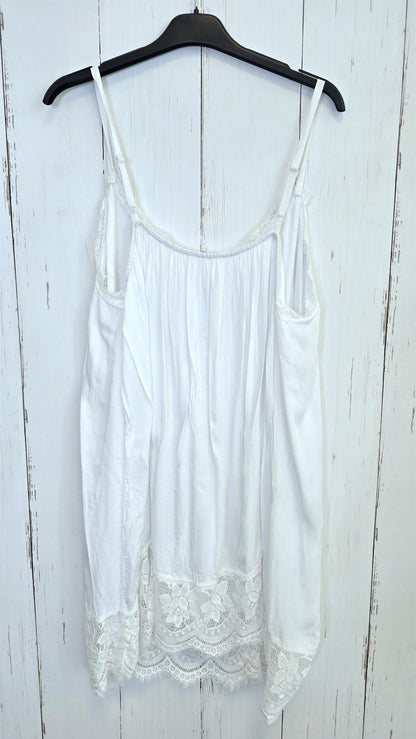 Evelina Singlet med blonder hvit