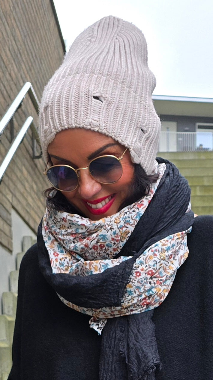 Sabrina Beanie Beige