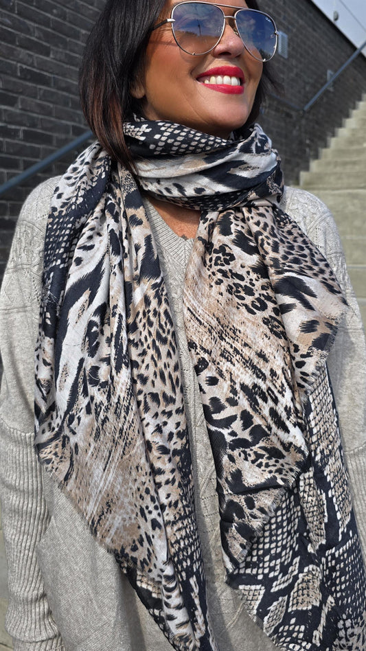 Ylva skjerf snake