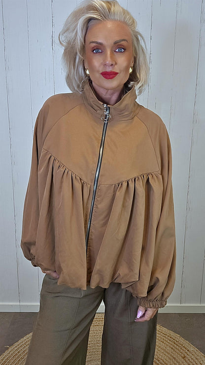 Fia jakke camel