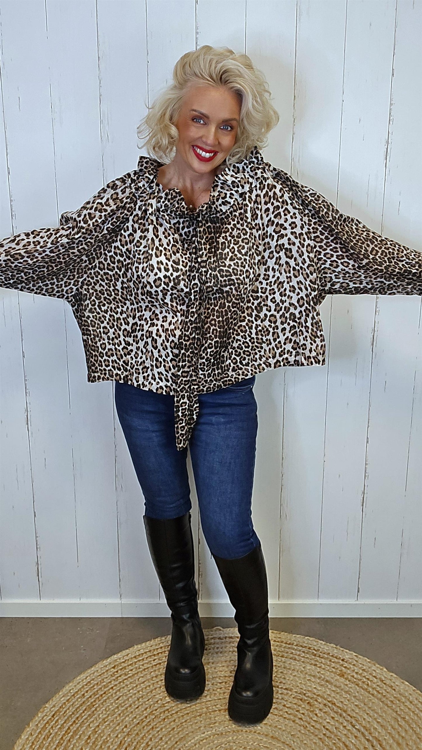 Gia leo bluse med sløyfe
