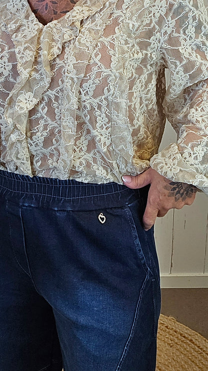 Harper stretchy barrel jeans