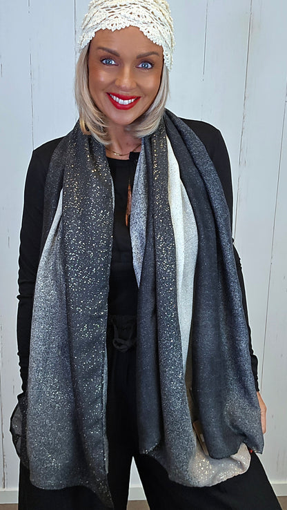 Zara skjerf svart med glitter