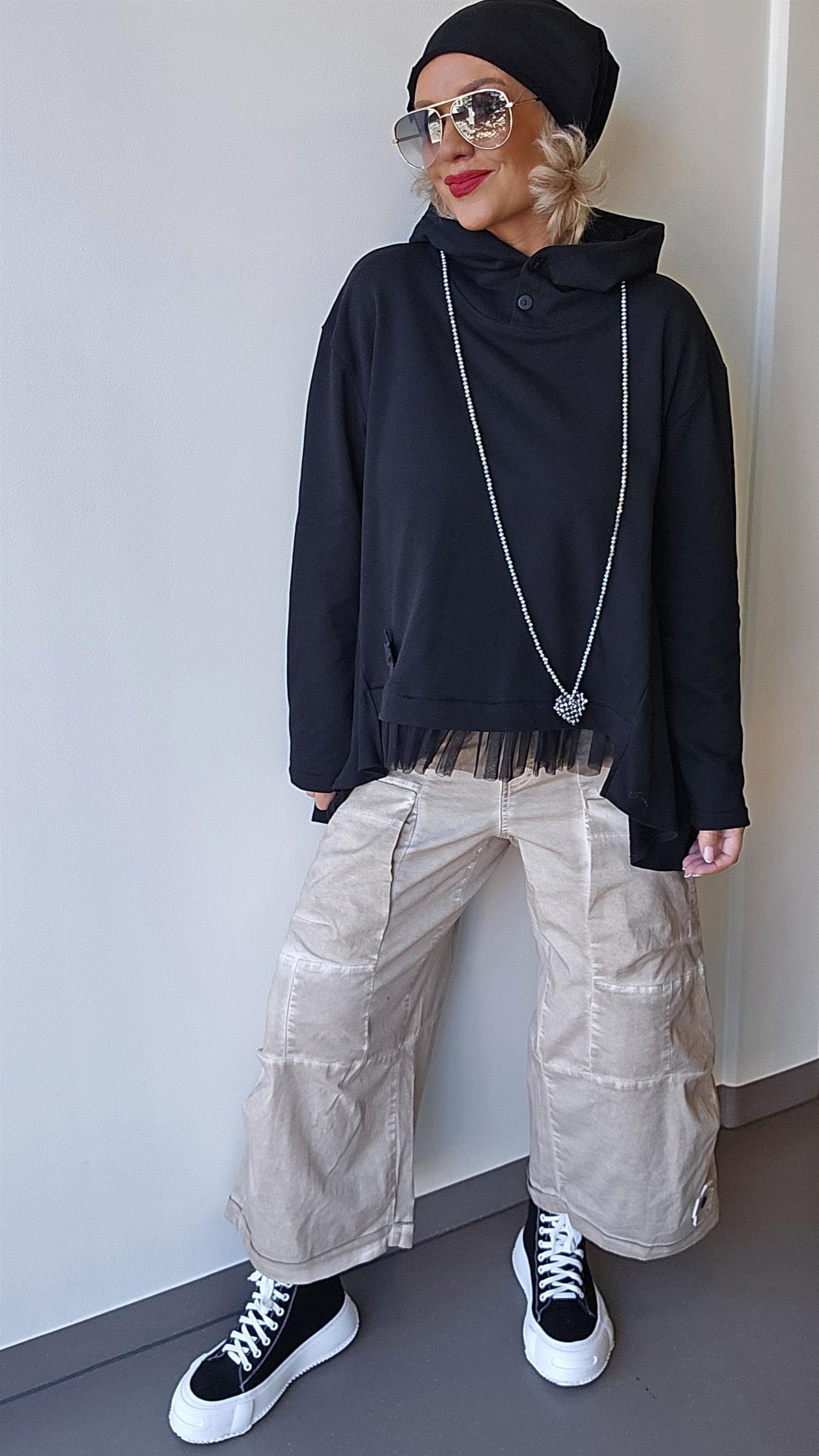 Tulle hette genser svart