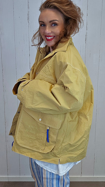 Inga jakke sennepsgul