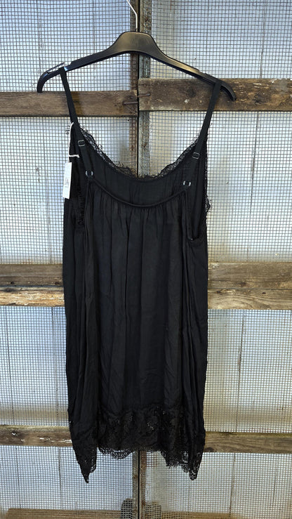 Evelina Singlet med blonder svart