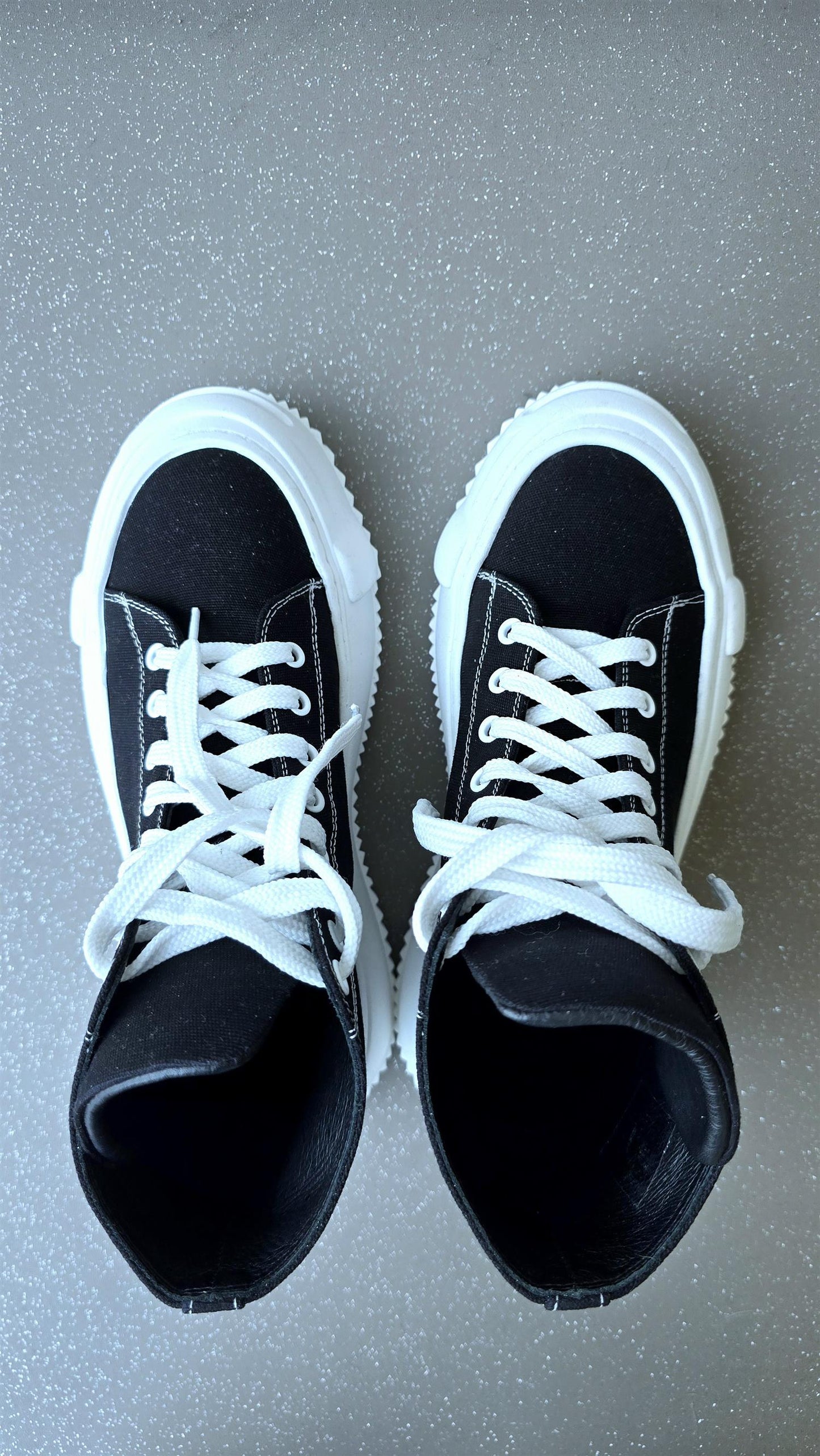 Plü sneakers canvas svart