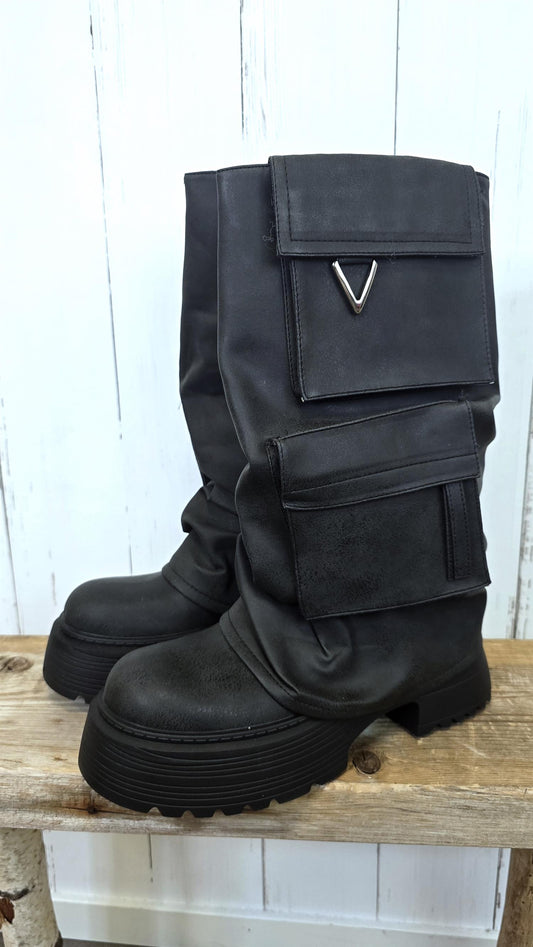 Vera Cargo Boots Black