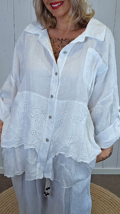 Johanne lin skjorte med broderidetaljer
