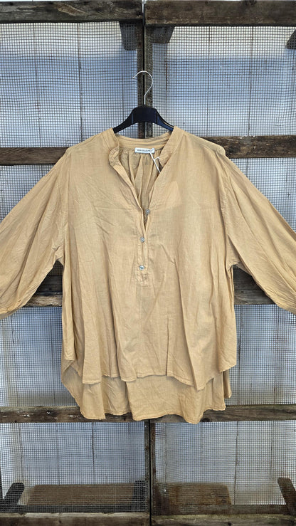 Benedikte bluse camel