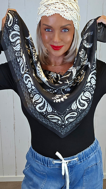 Rosita skjerf svart