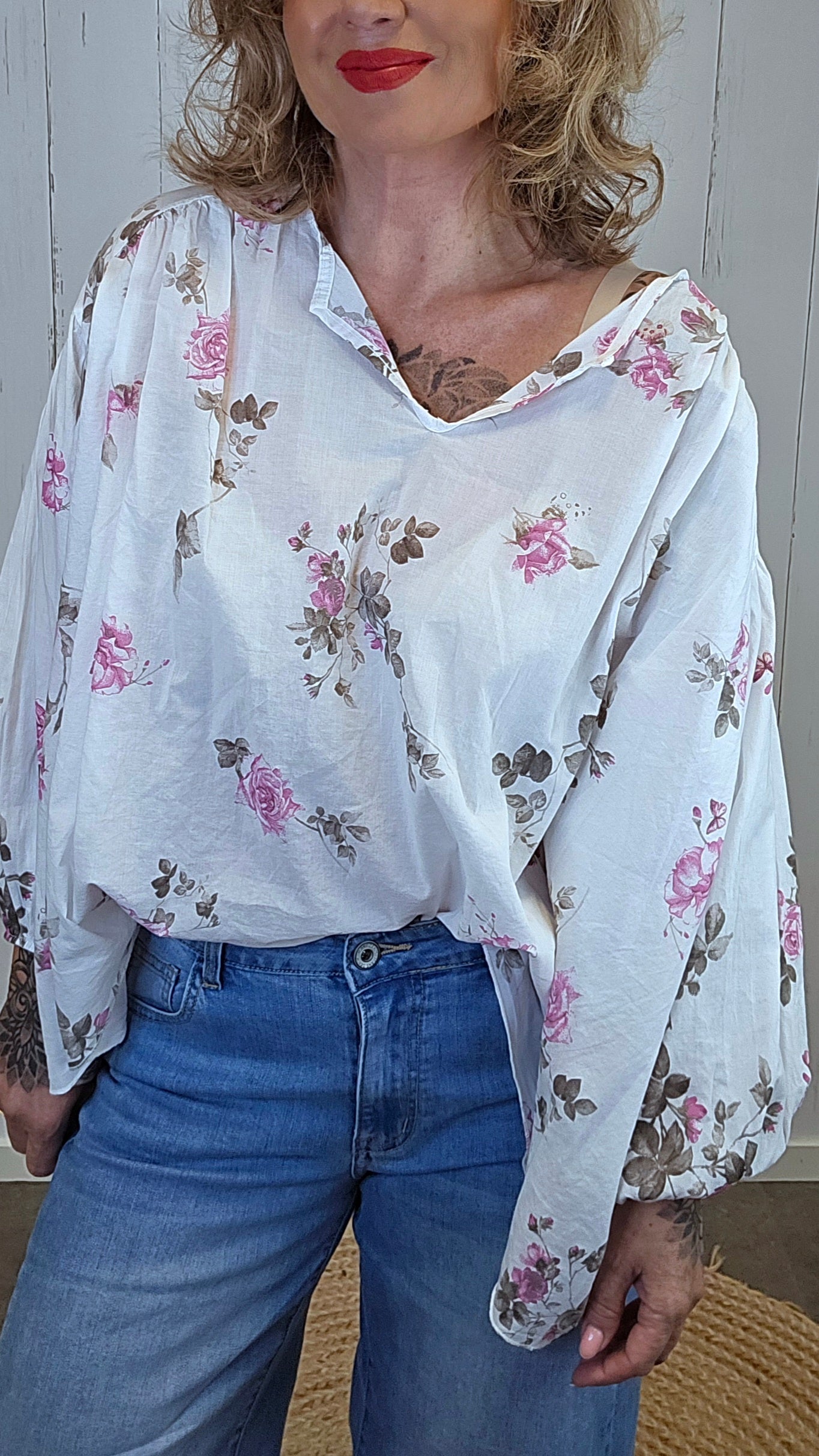 Rose bluse med blomsterprint