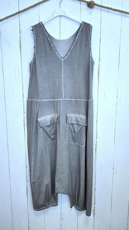 My jumpsuit cement