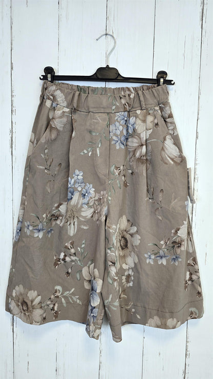 Bermuda shorts taupe