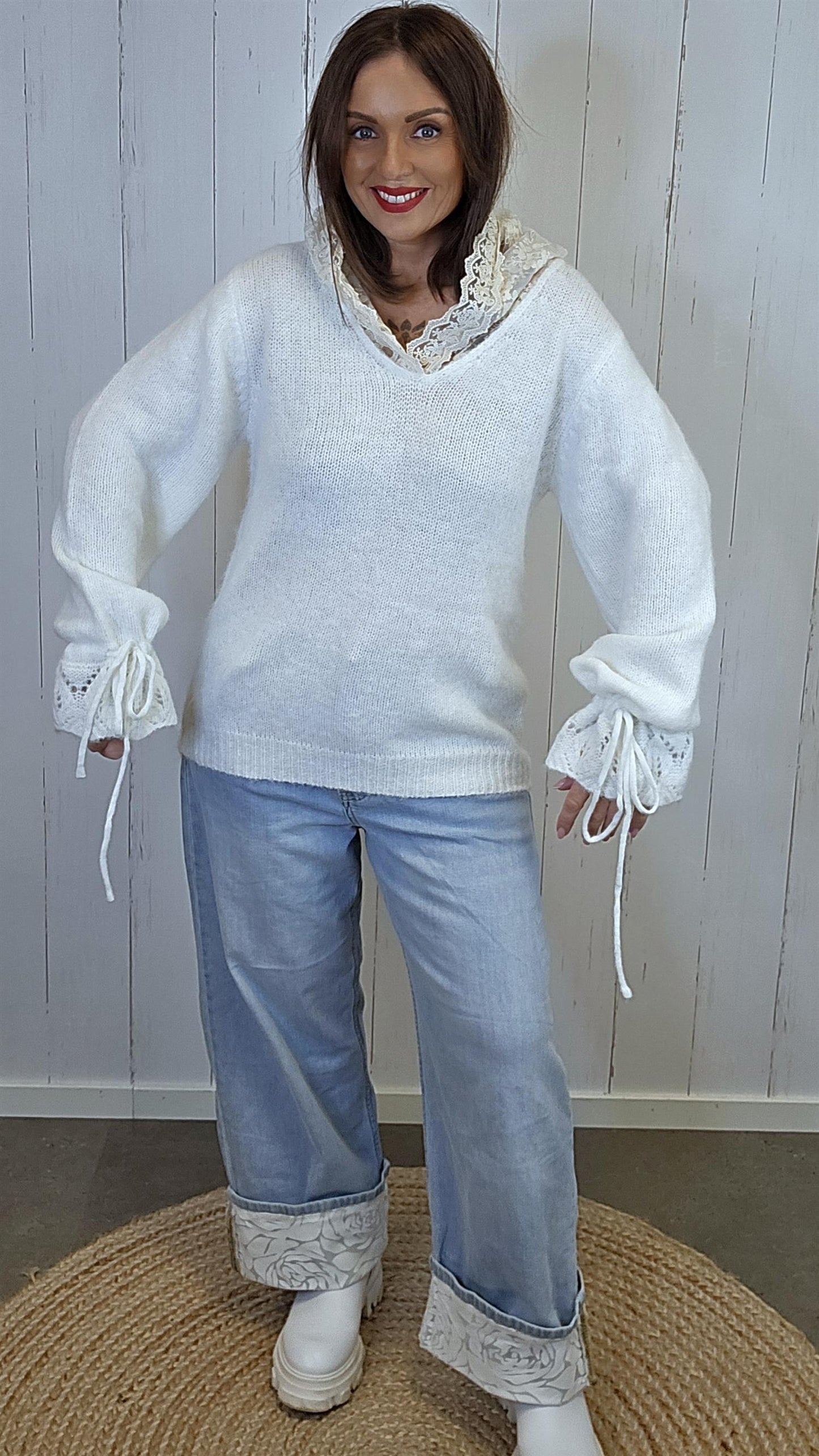 Rachel hette genser med blonder