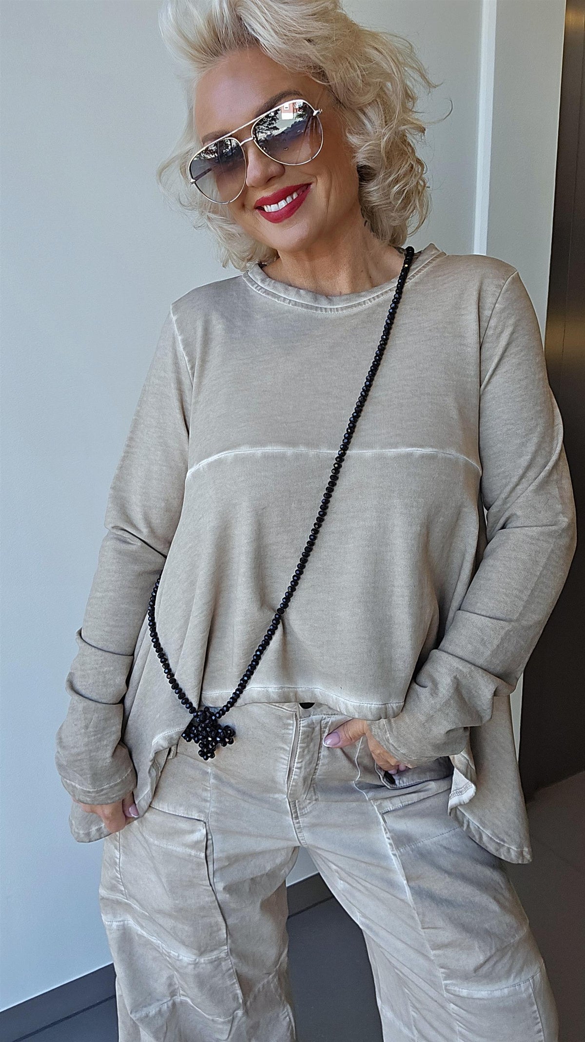 Across necklace svart