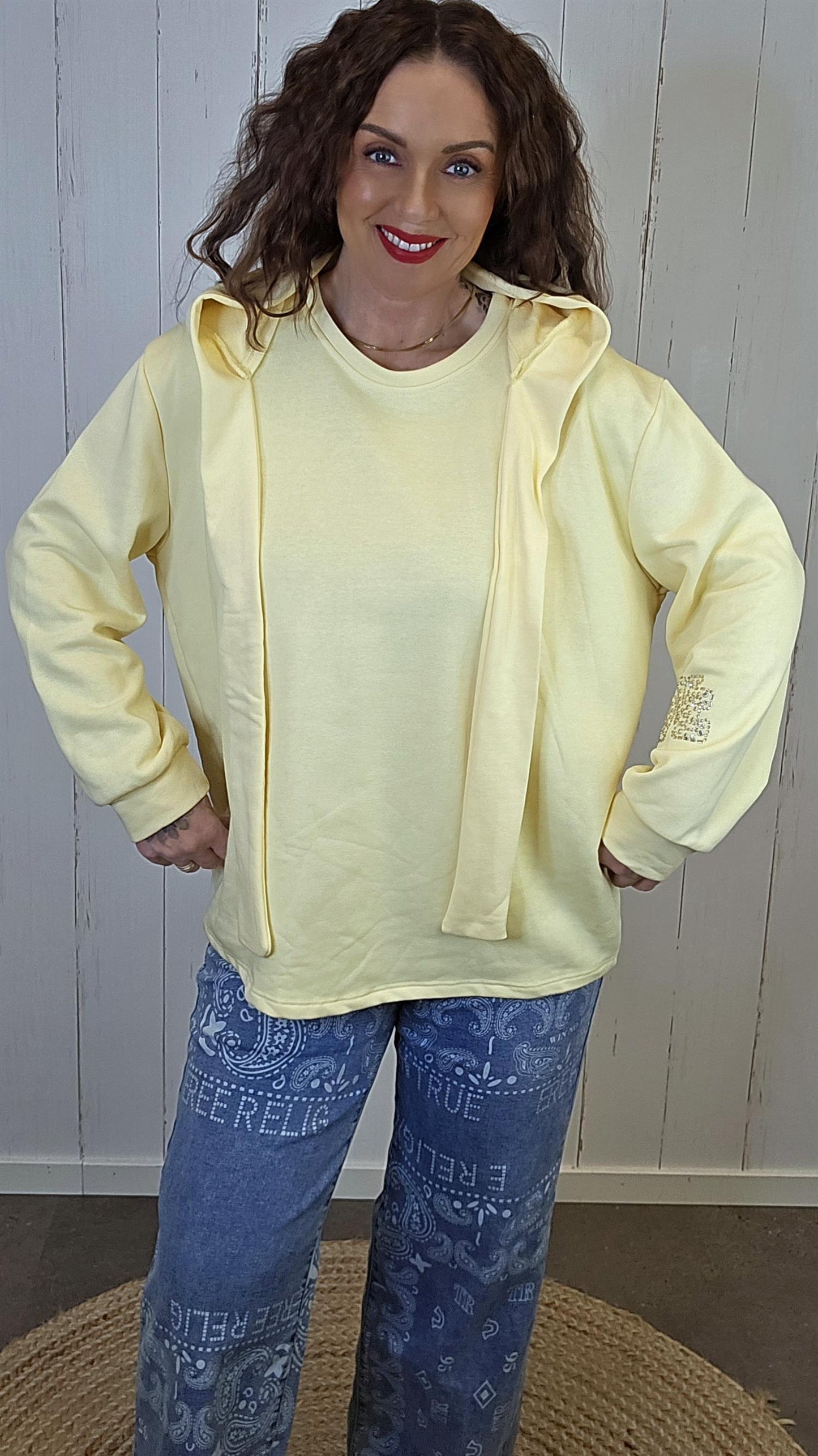 Amalie hettegenser gul