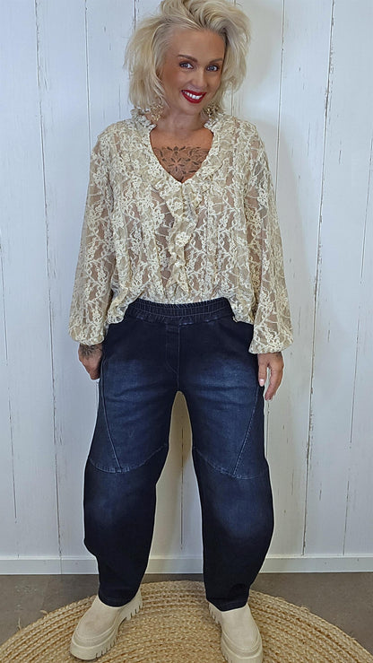 Harper stretchy barrel jeans