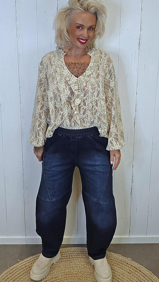 Harper stretchy barrel jeans