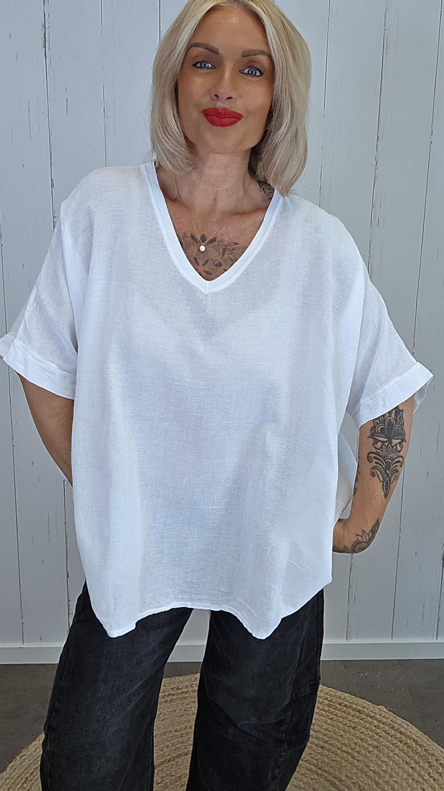Bea Topp med V-hals hvit