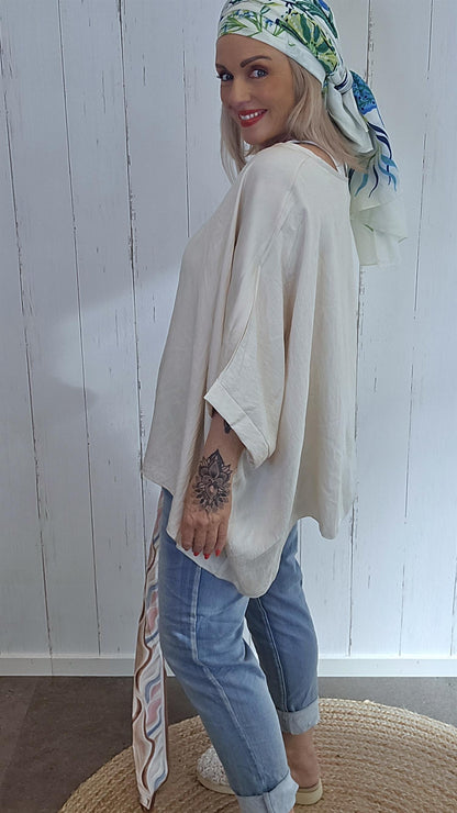 Poncho topp med skjerf beige