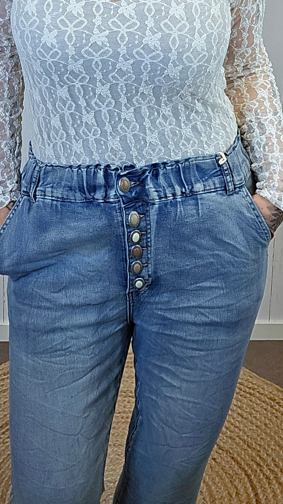 Hayley jeans lys med knapper