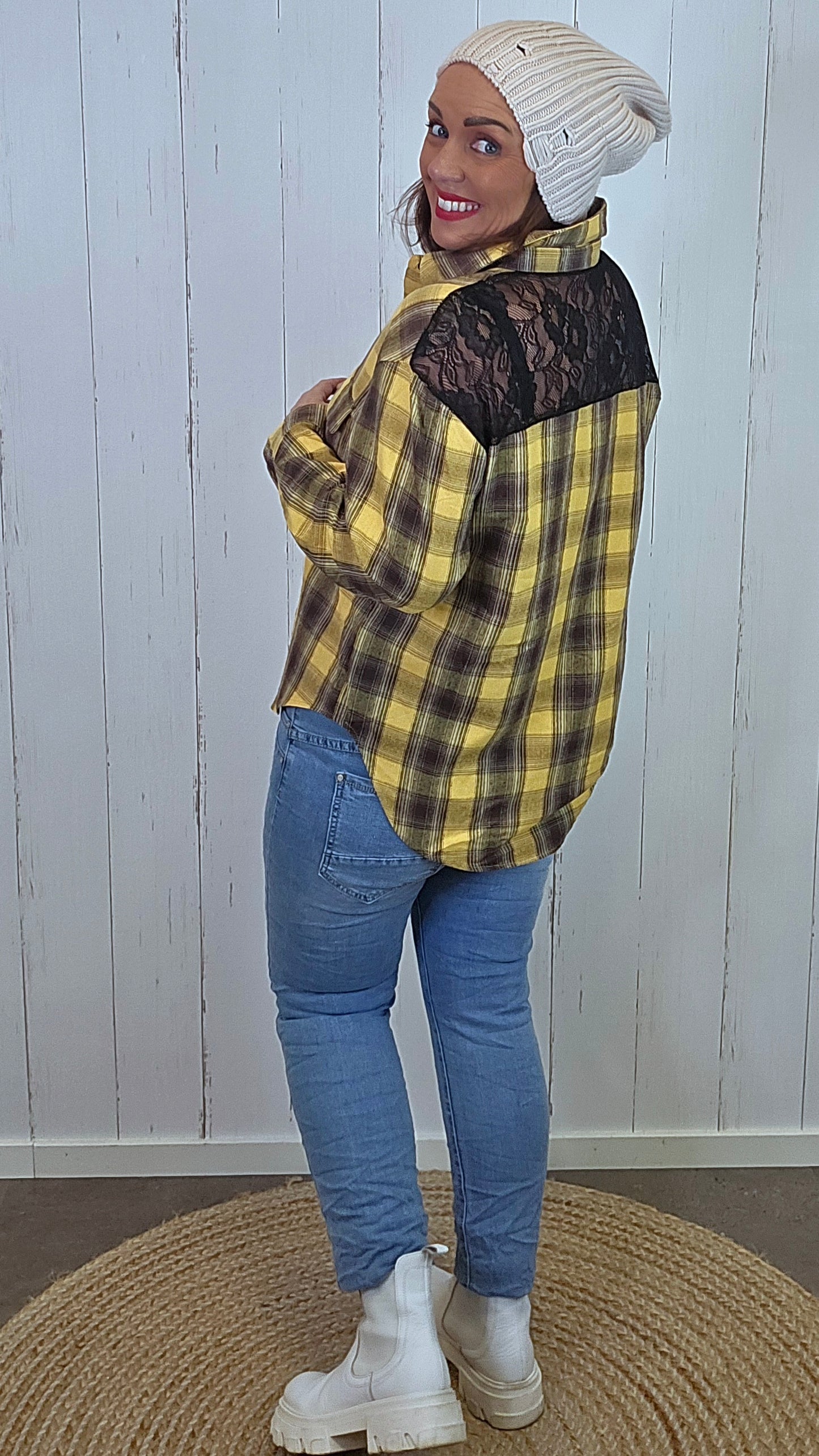 Malin Rutet Skjorte med Blonder