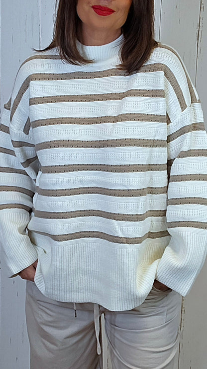 Rikke genser med striper