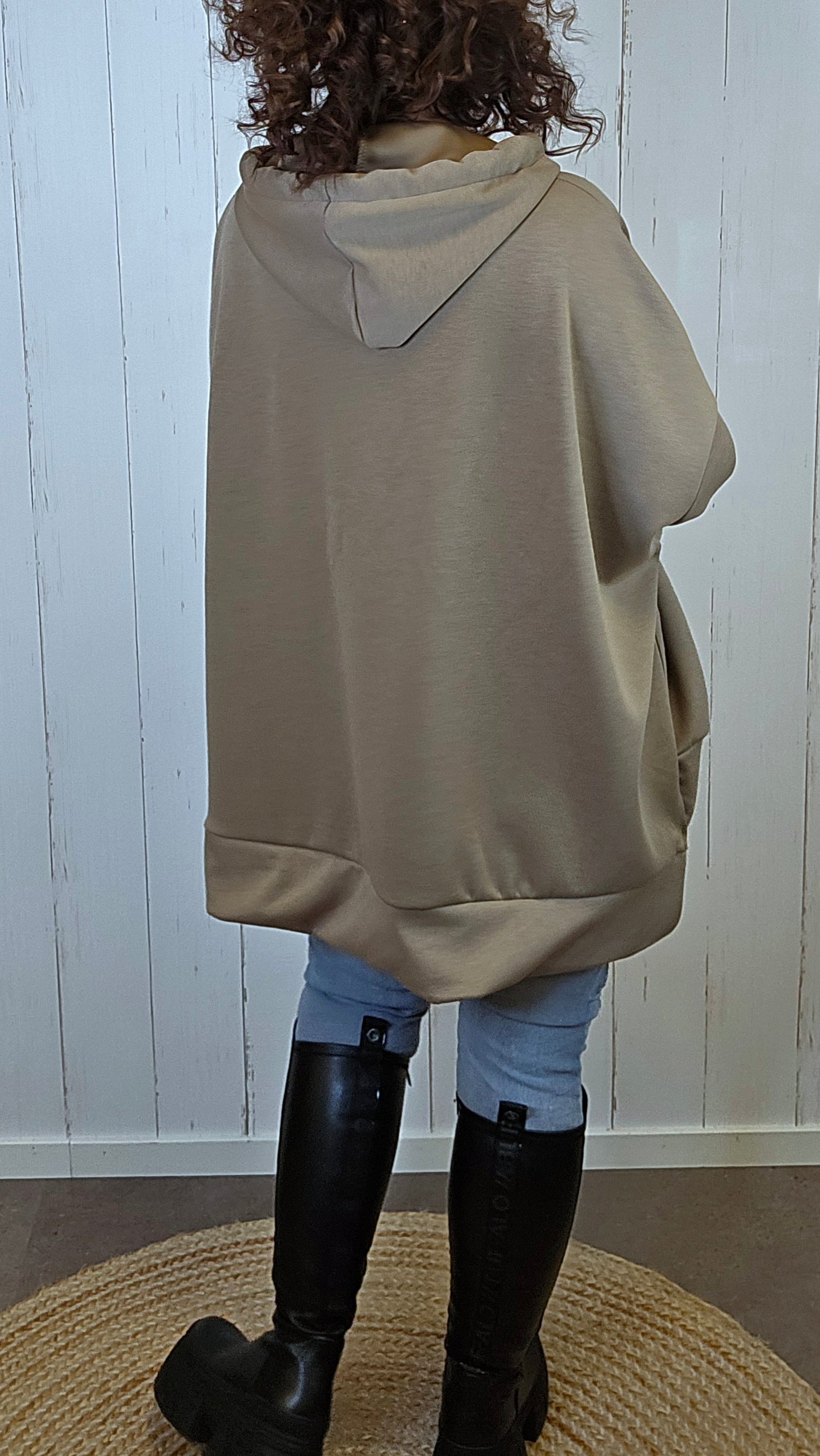Ylva hettegenser camel